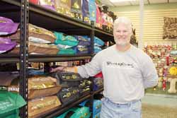 Dan Gallagher has opened the new Pawz n’ Clawz natural pet food store downtown. 