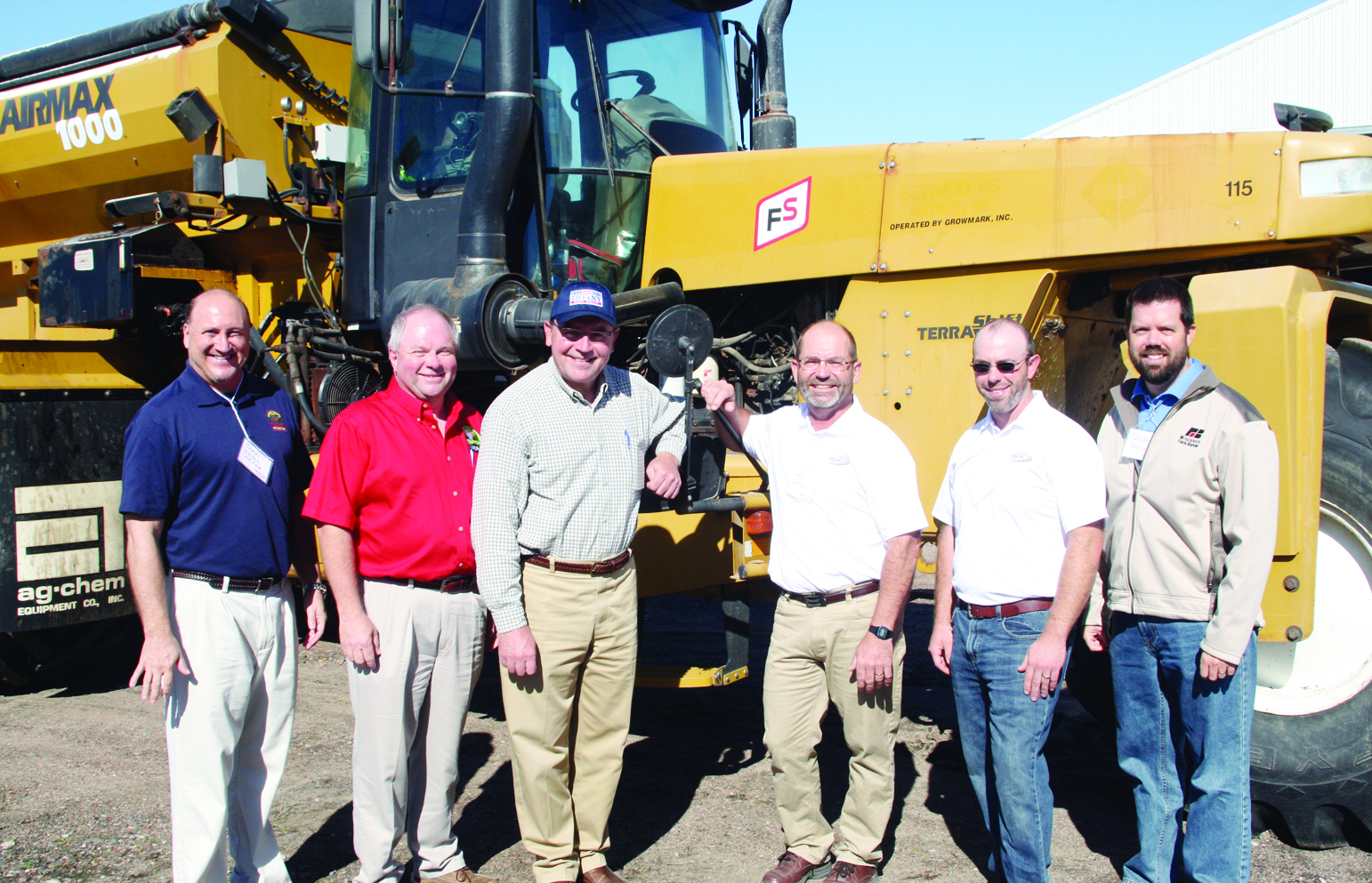 Shown during the agribusiness tour at Insight FS Thursday are, from left, Tamas Houlihan, executive director of the<br />
Wisconsin Potato and Vegetable Growers Association, Tom Bressner, executive director of the Wisconsin Agri-Business<br />
Association, State Senator Tom Tiffany, and Joel Zalewski, Mike Dailey and David Ward of Insight FS.